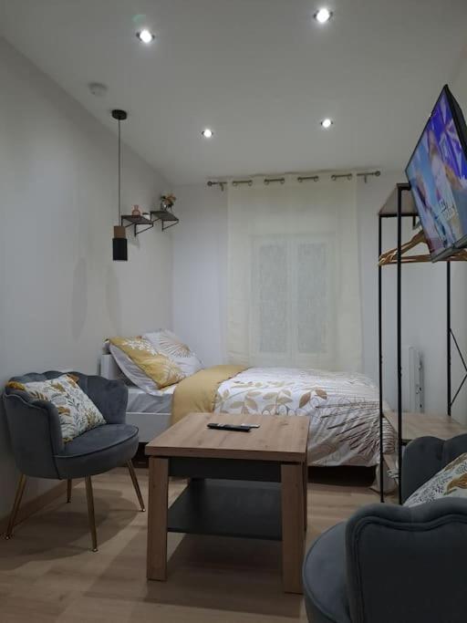 Sweet / Circuit 24H / Moto Gp / Antares / Oasis - Centre Des Expositions / Boulerie Jump Apartman Le Mans Kültér fotó